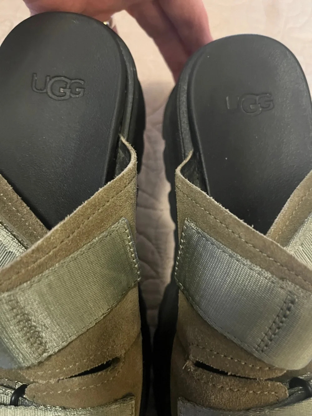 UGG Women’s Clem Suede Leather Burnt Olive Green Platform Slide Chunky Sandals 7